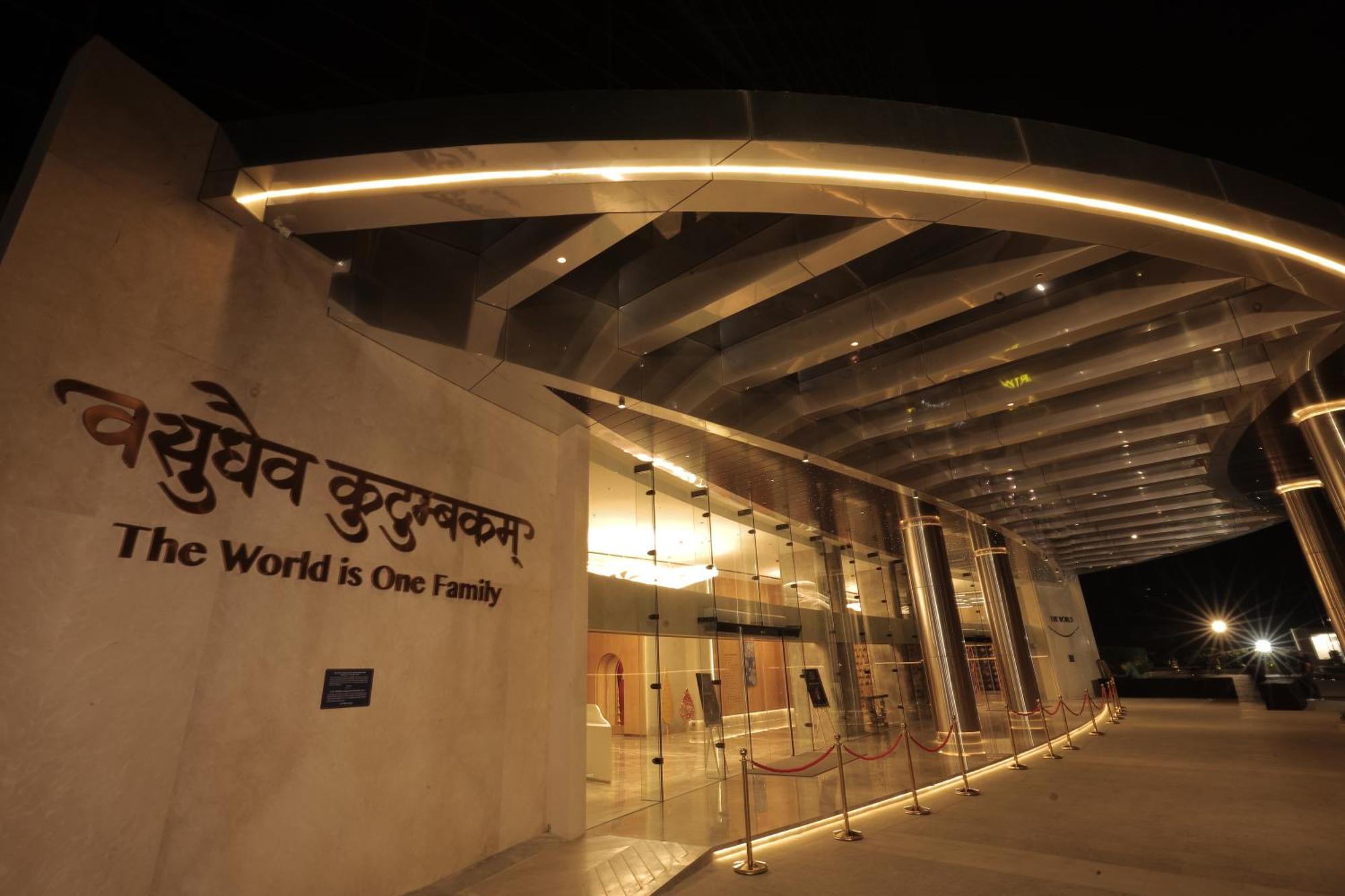 The World Surat Hotel Exterior foto
